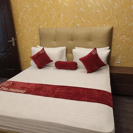 Hotel The Holiday Lahore Bagian luar foto